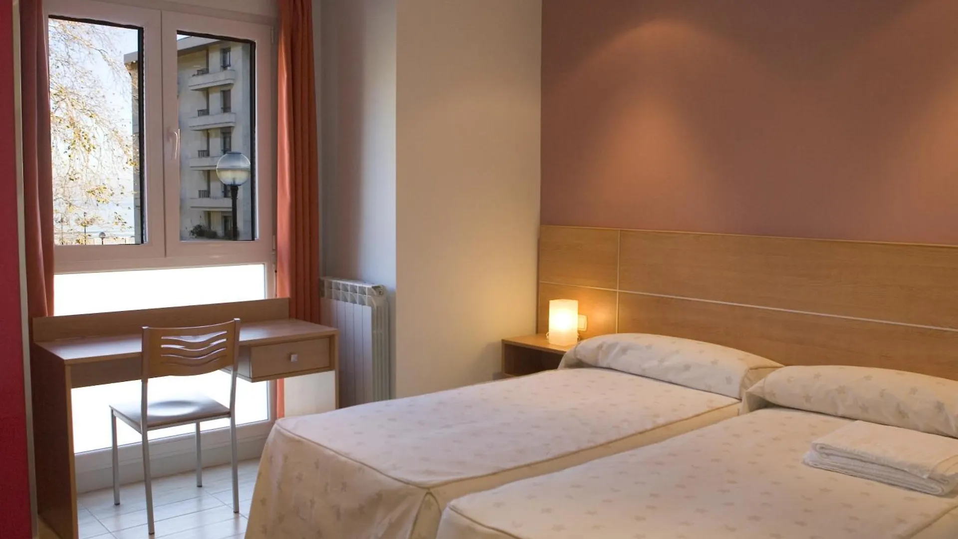 Hotel Ekia Pentsioa Zarautz